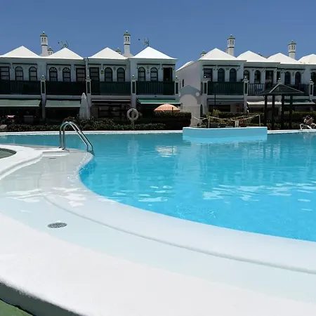 Duna Flor, Sun, Pool & Fast Wifi Apartman *